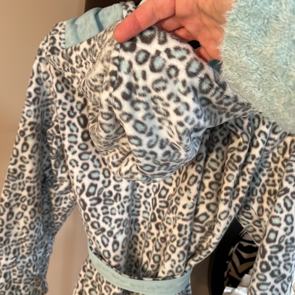 PJ Salvage Fleece Robe - Picture 6 of 6